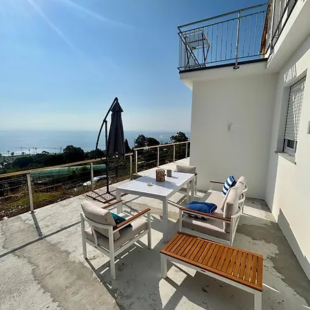 Villa Azure Horizon